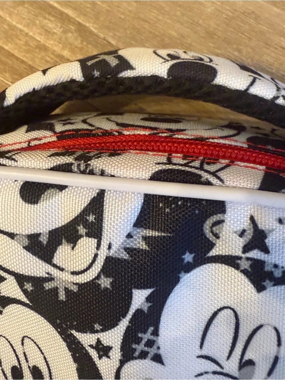 NEW WITH TAG Disney Mickey Mouse Lunch Bag Cool Kids 4 Ever Black & White, Red